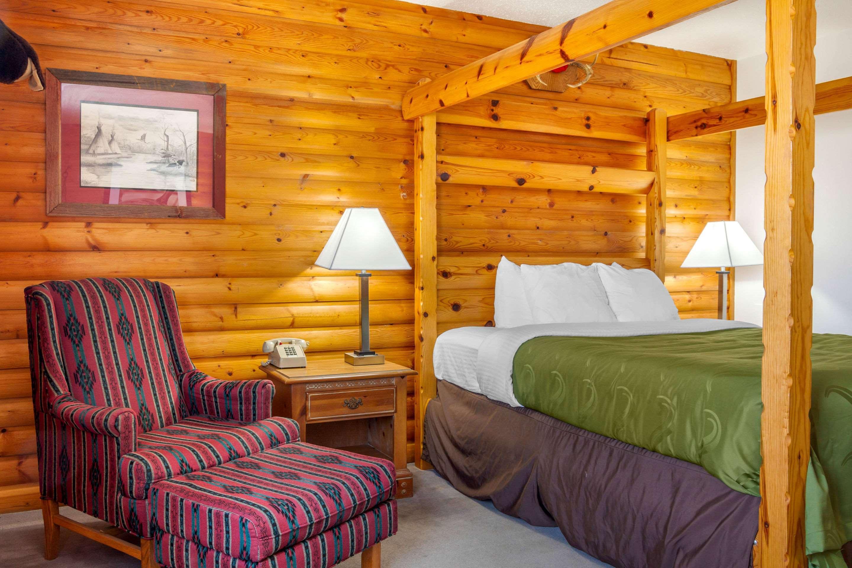 Quality Inn & Suites Прейри-дю-Чиен Экстерьер фото
